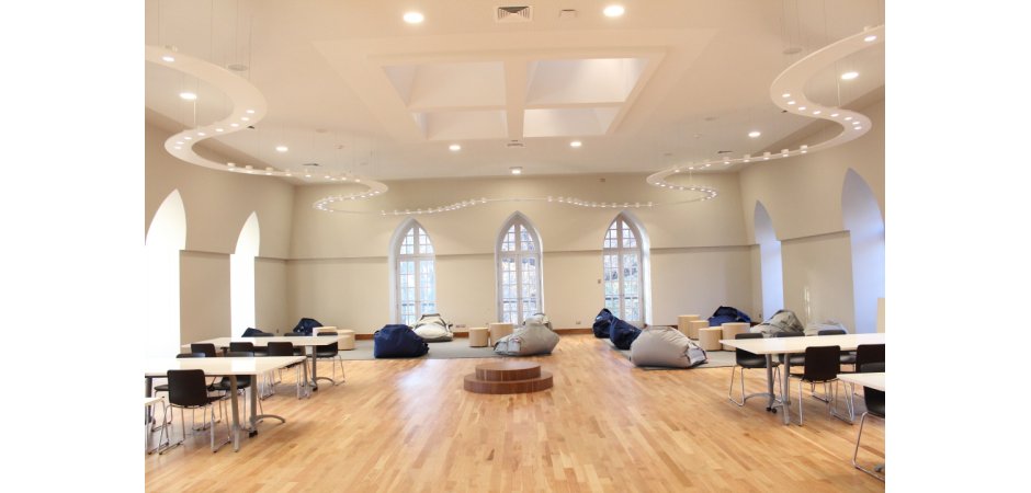 Sala grande de multiuso